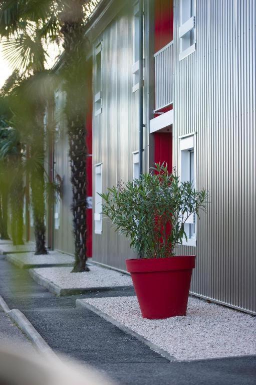 Fasthotel Pau 2* Lescar